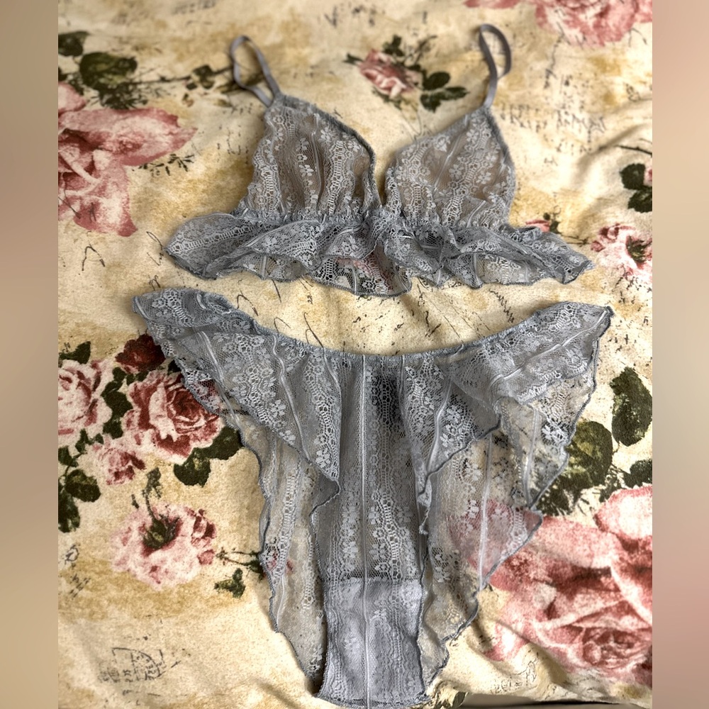Only Hearts Lace Ruffle Bralette Butterfly Brief Panty Set Blue Gray, S